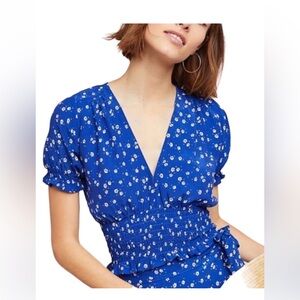 Faithfull The Brand First Light Betina Blue White Floral Top M  US 6